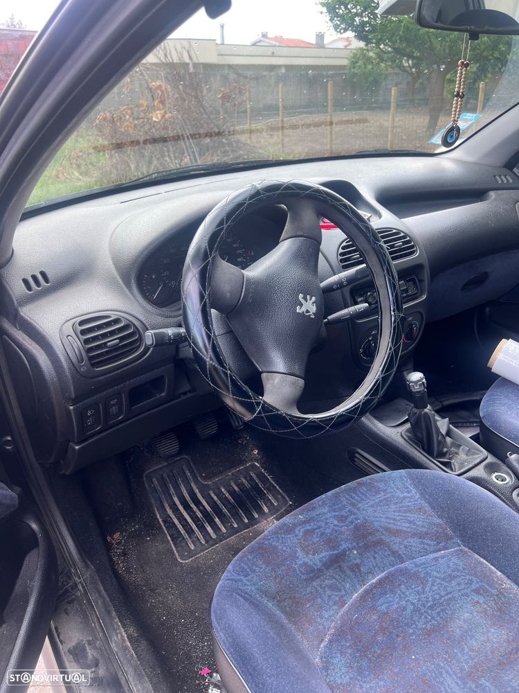 Peugeot 206 1.1 XR - 2