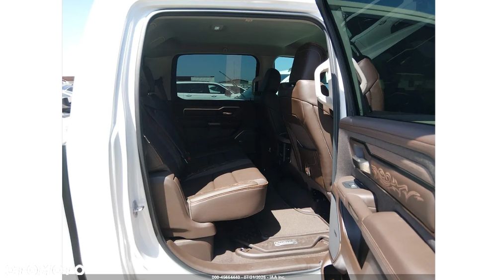 RAM 1500 - 10