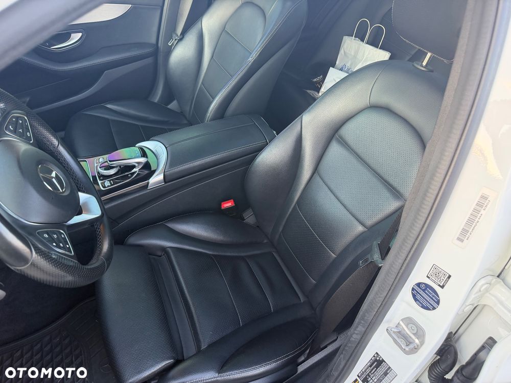 Mercedes-Benz Klasa C 300 7G-TRONIC - 29