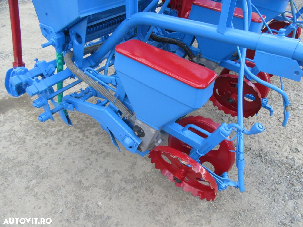 MONOSEM Semanatoare de porumb 4 randuri - 9