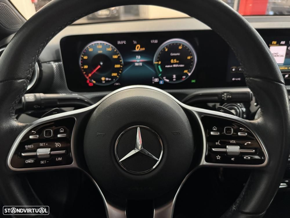 Mercedes-Benz A 180 Limousine d Progressive Aut. - 31