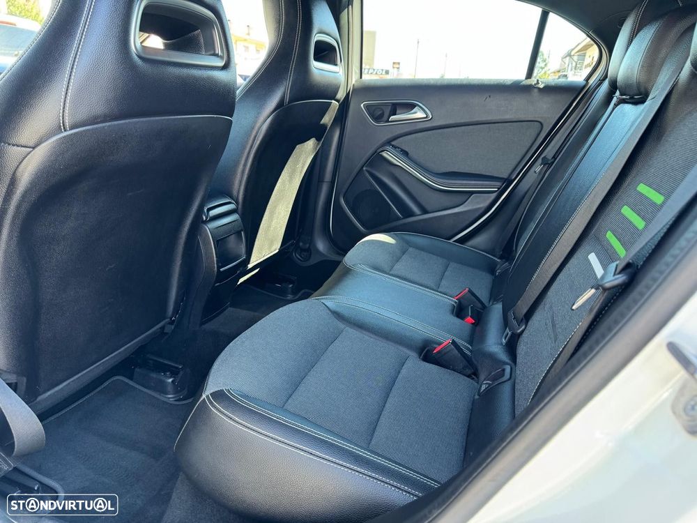 Mercedes-Benz A 180 d Fleet Pack Urban - 10