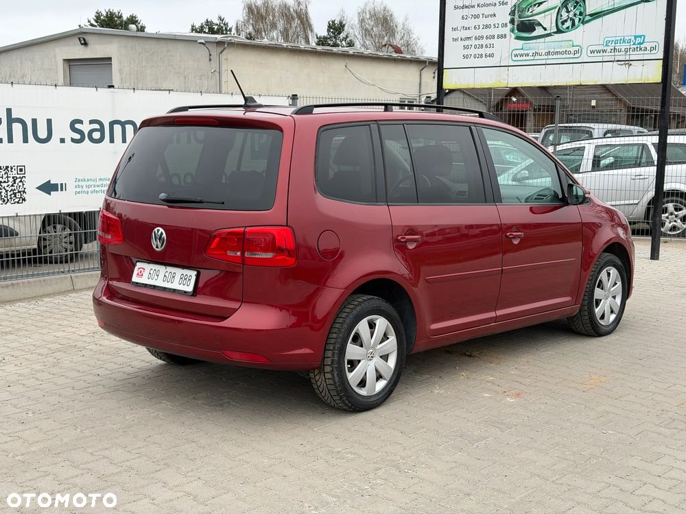 Volkswagen Touran - 4