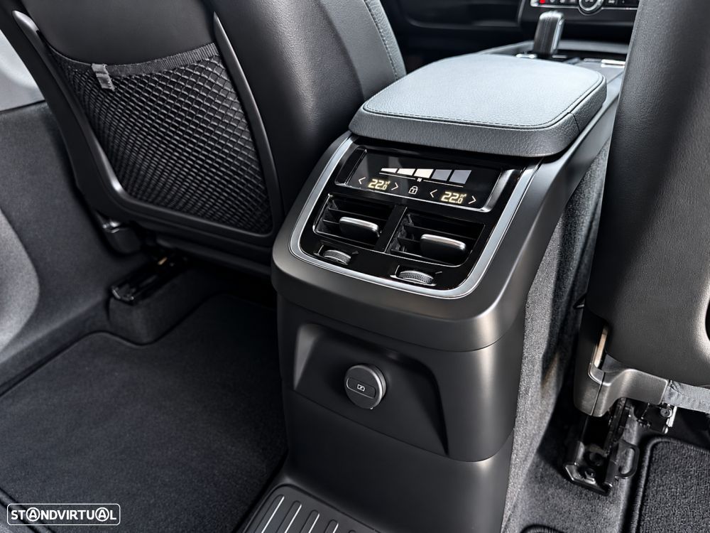 Volvo XC 90 2.0 T8 PHEV Inscription AWD - 26