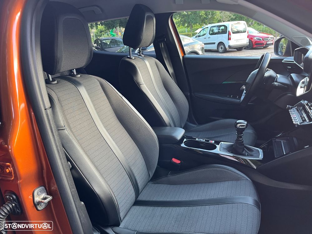 Peugeot 2008 PureTech 100 Allure - 28