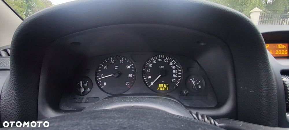 Opel Astra 1.4 Essentia - 19