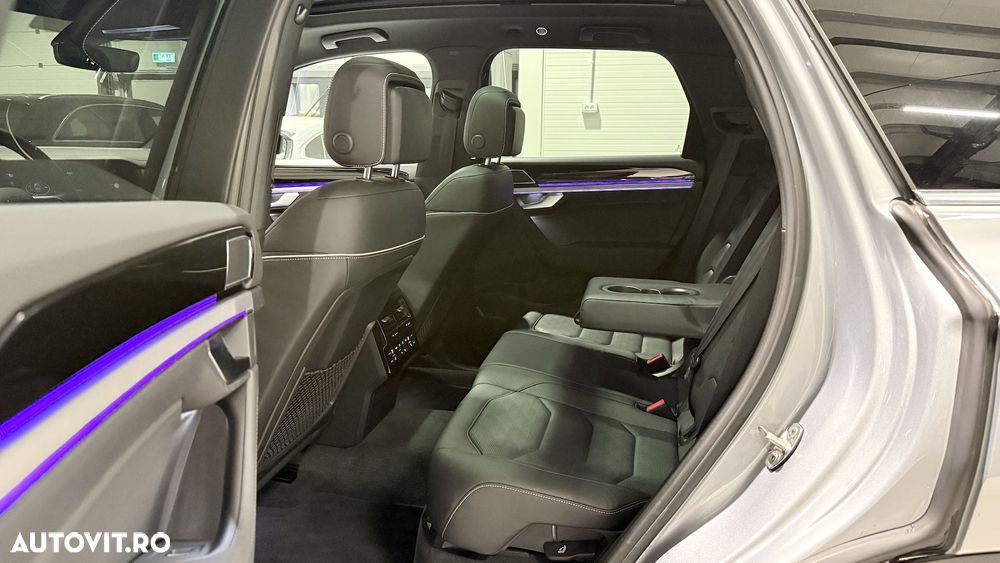 Volkswagen Touareg 3.0 V6 e-Hybrid 4Motion Aut. Elegance - 23