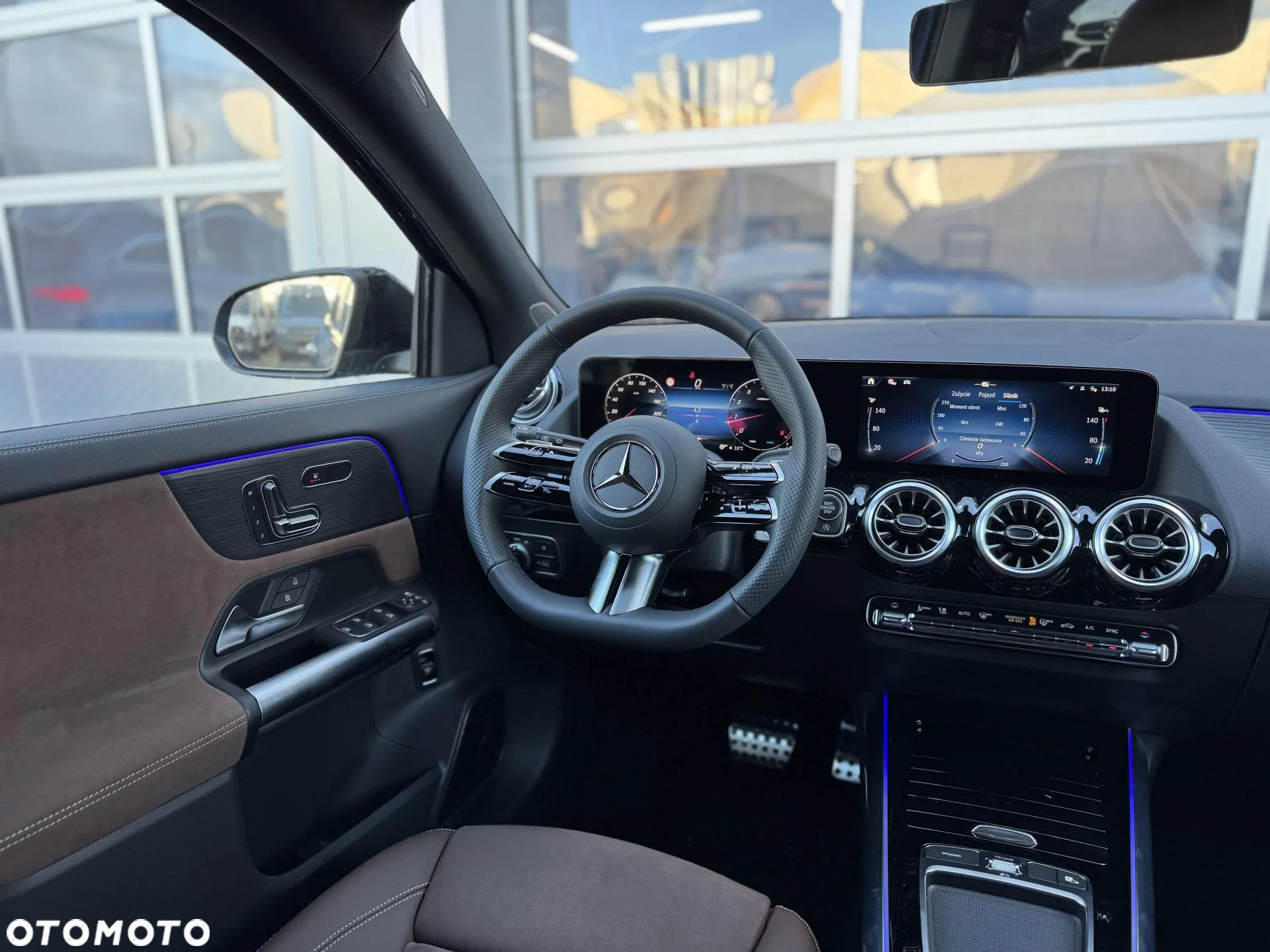 Mercedes-Benz GLA 200 AMG Line - 14