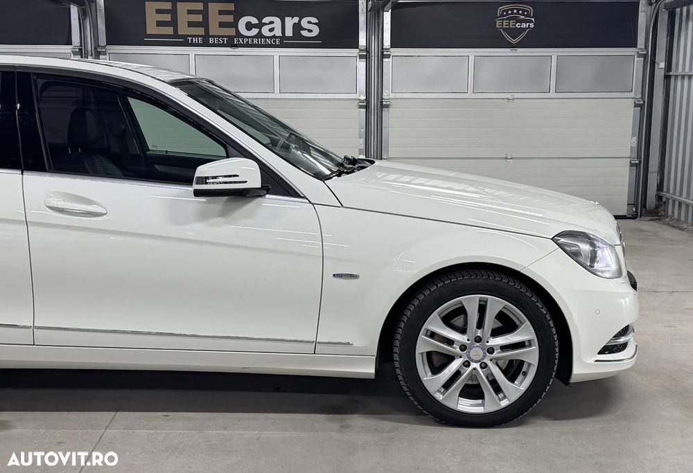 Mercedes-Benz C 220 CDI 7G-TRONIC Avantgarde Edition - 25