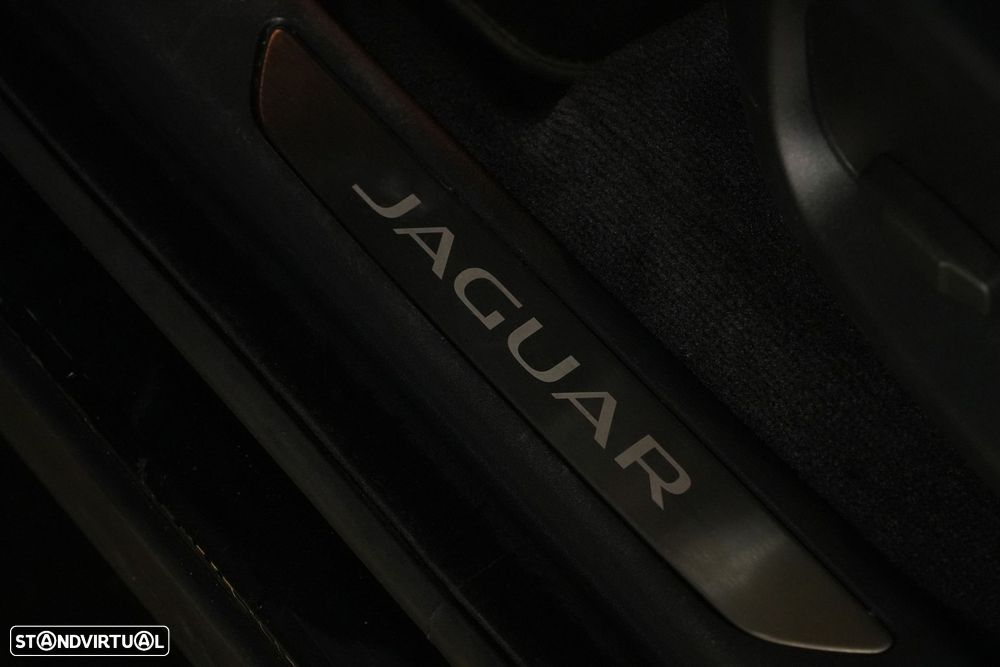 Jaguar E-Pace 2.0 i4D AWD Aut. - 25