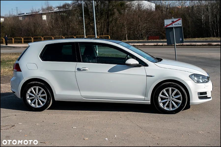 Volkswagen Golf - 5