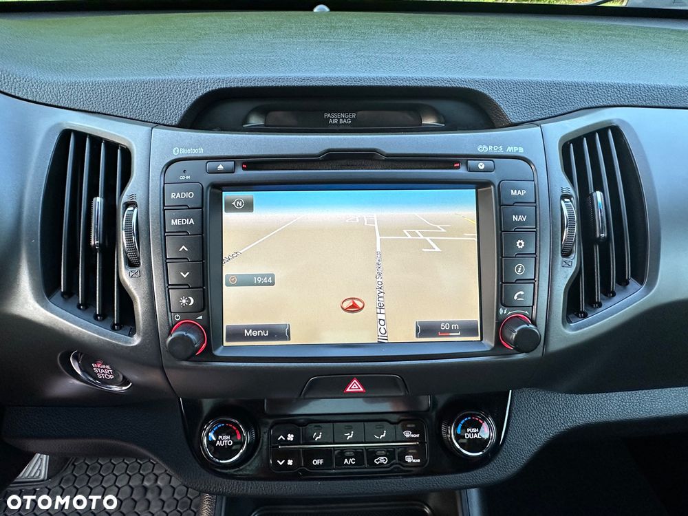Kia Sportage 2.0 CRDI 4WD Automatik Spirit - 33