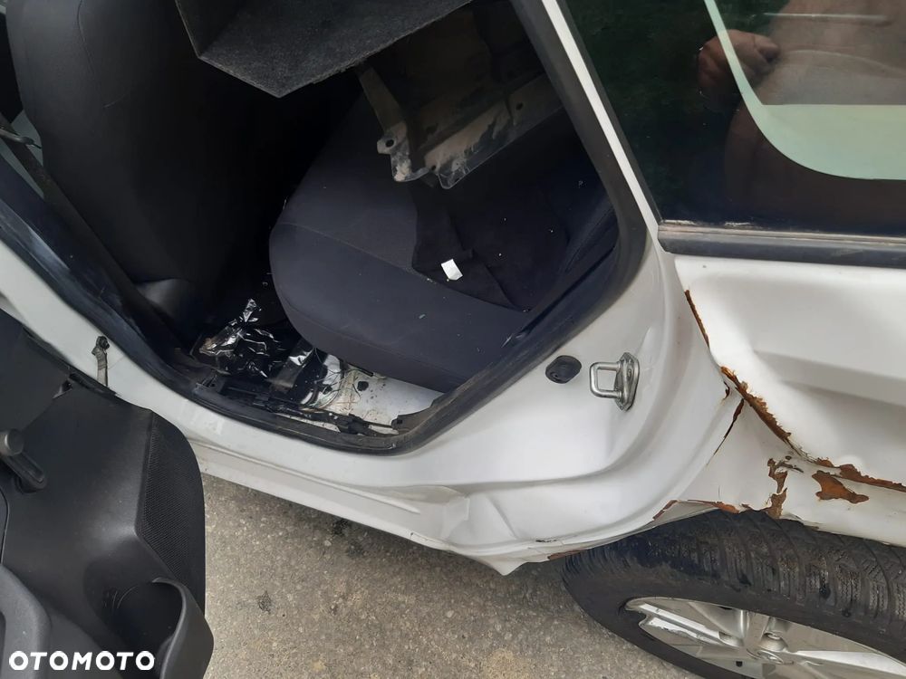 Toyota Auris Hybrid 135 Active - 7