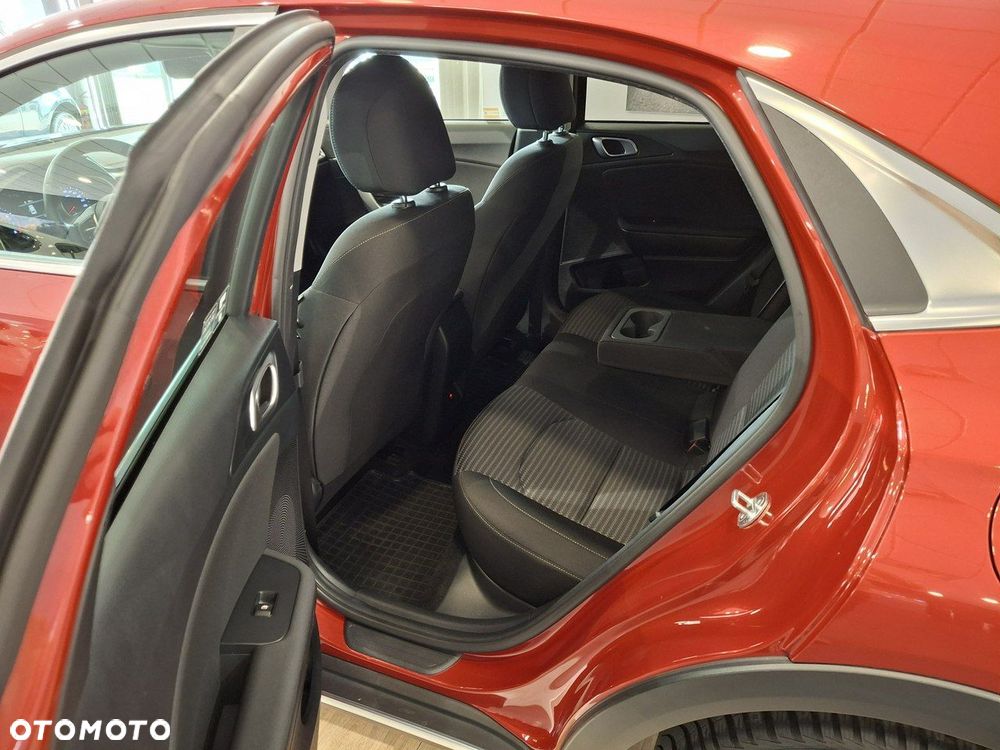 Kia XCeed 1.5 T-GDI M - 19