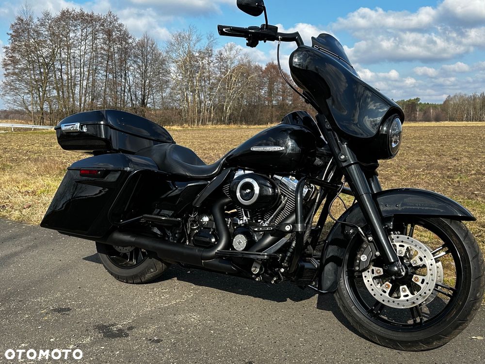 Harley-Davidson Touring Street Glide - 10