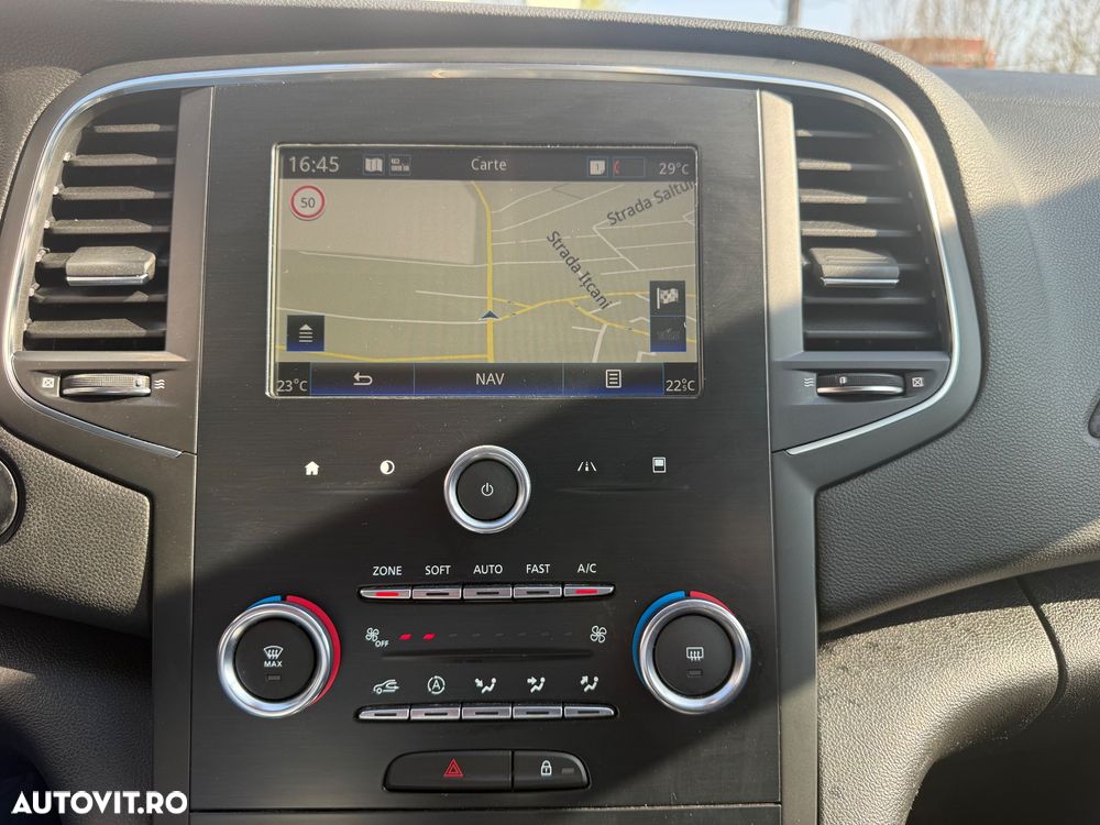 Renault Megane TCE GPF Life - 29