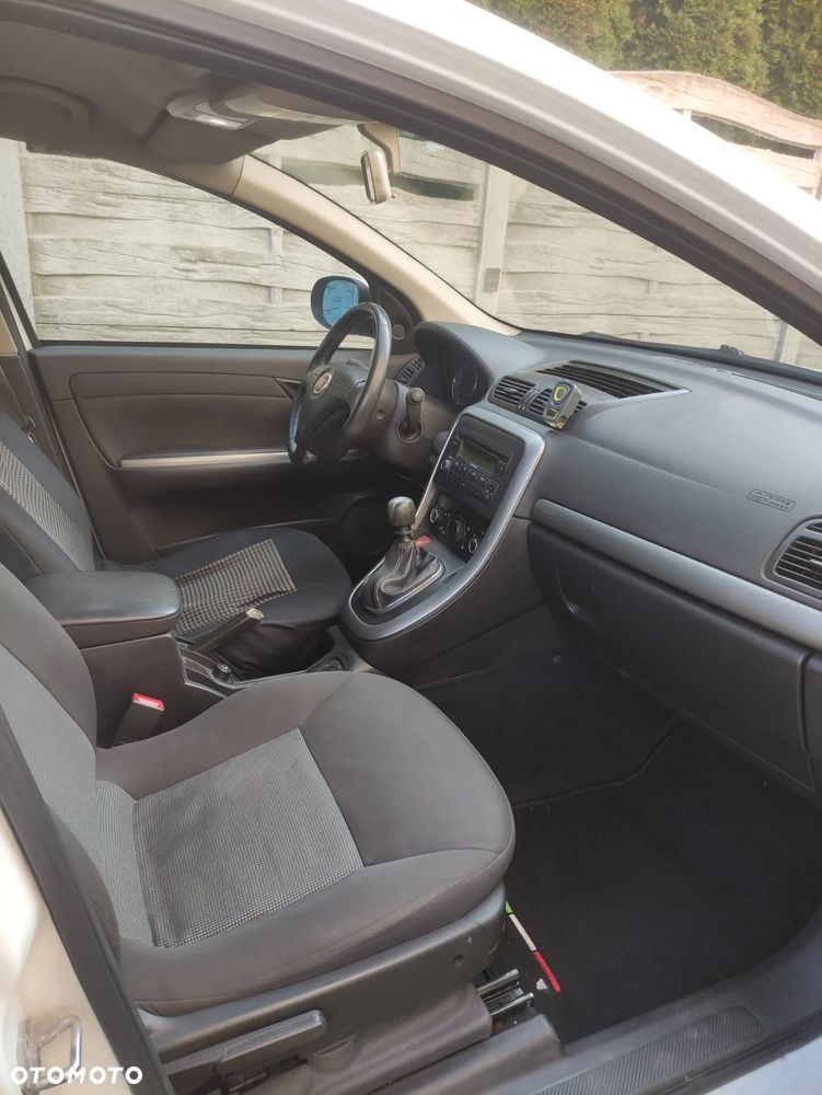 Fiat Croma 1.9 JTD Business - 9