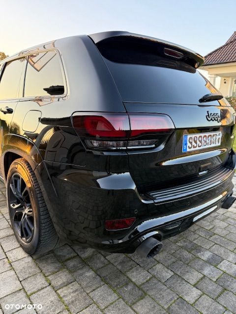 Jeep Grand Cherokee - 26
