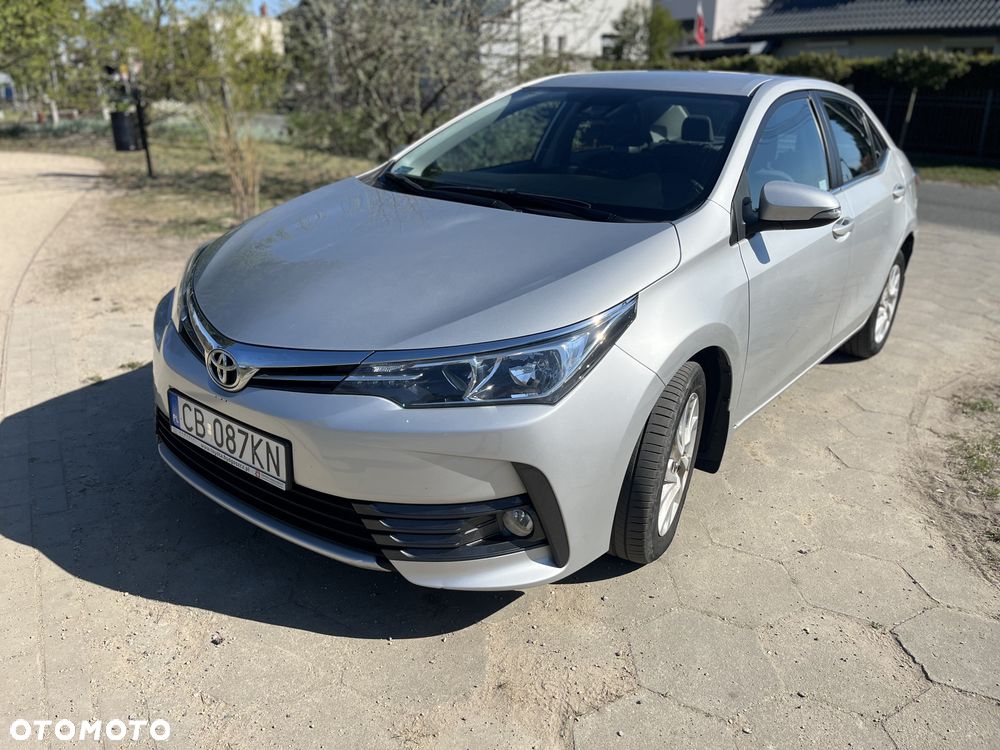 Toyota Corolla - 5