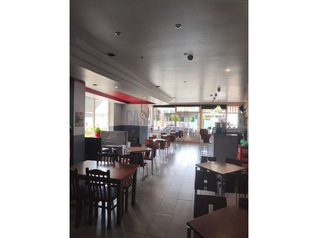 Café para venda em Lousado - Vila Nova de Famalicão - Grande imagem: 3/8