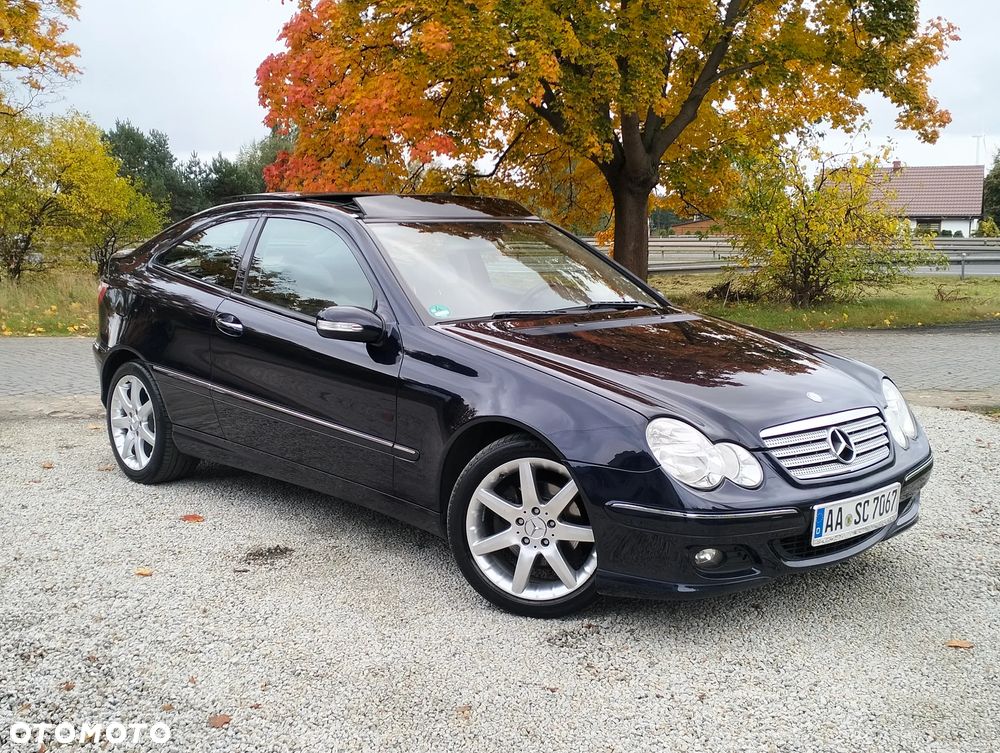 Mercedes-Benz Klasa C 180 Kompressor Sportcoupe Automatik Sport Edition - 2