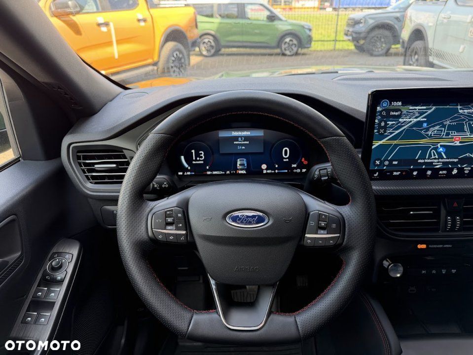 Ford Kuga - 10