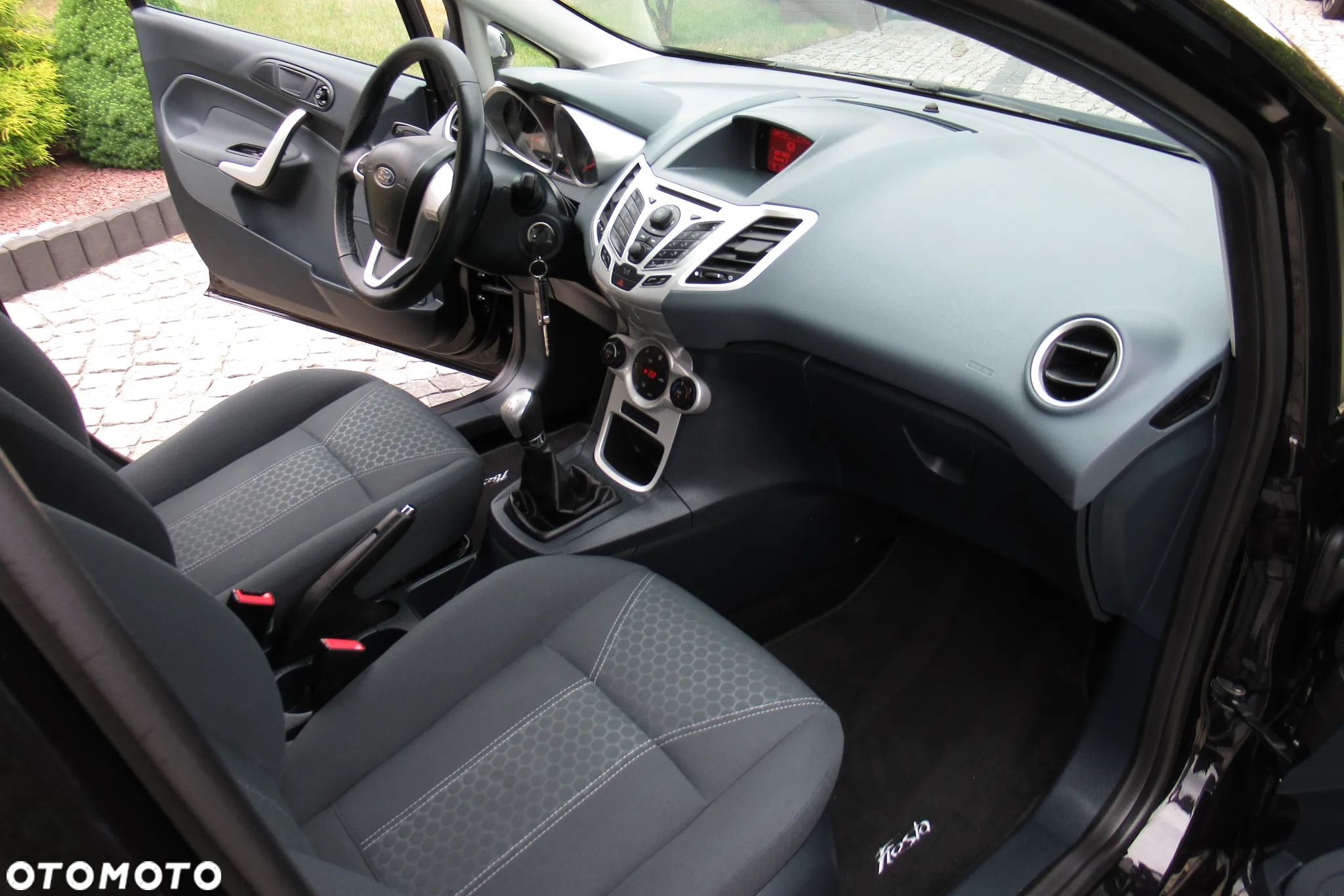 Ford Fiesta 1.25 Titanium - 37