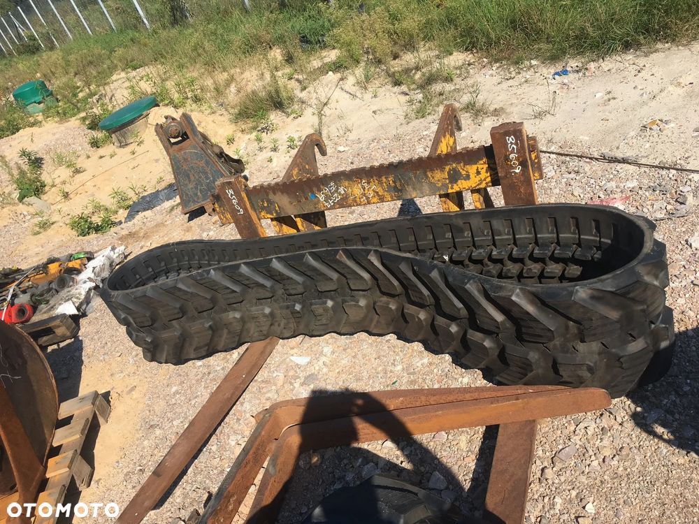 Gąsienice do koparki JCB Yanmar Takeuchi Hitachi Kubota CAT Doosan Volvo - 19