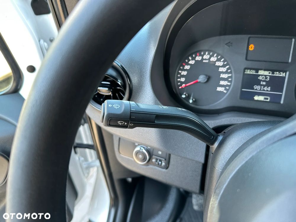 Mercedes-Benz Sprinter - 12