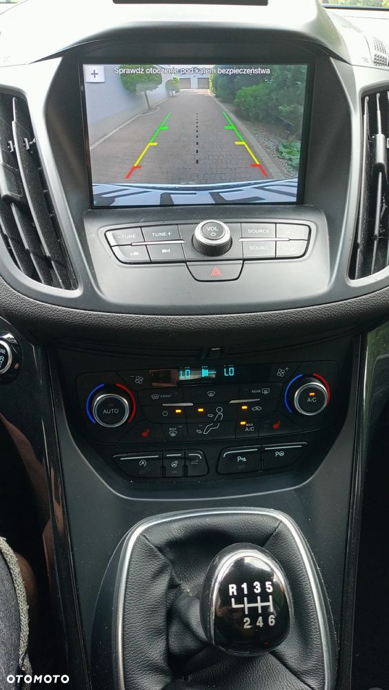 Ford Kuga 2.0 TDCi 4x4 Titanium - 14