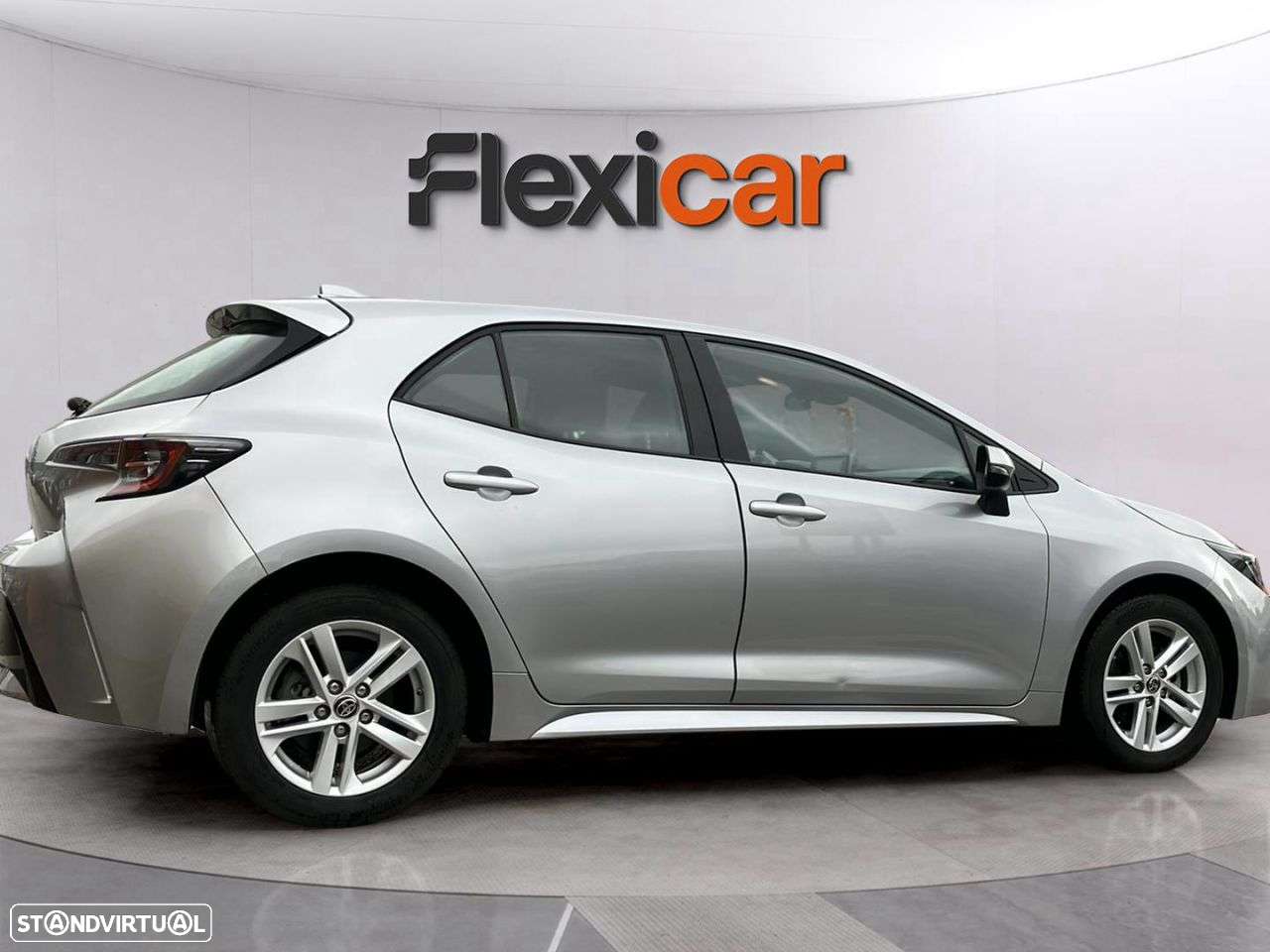 Toyota Corolla 1.8 Hybrid Comfort+P.Sport - 2