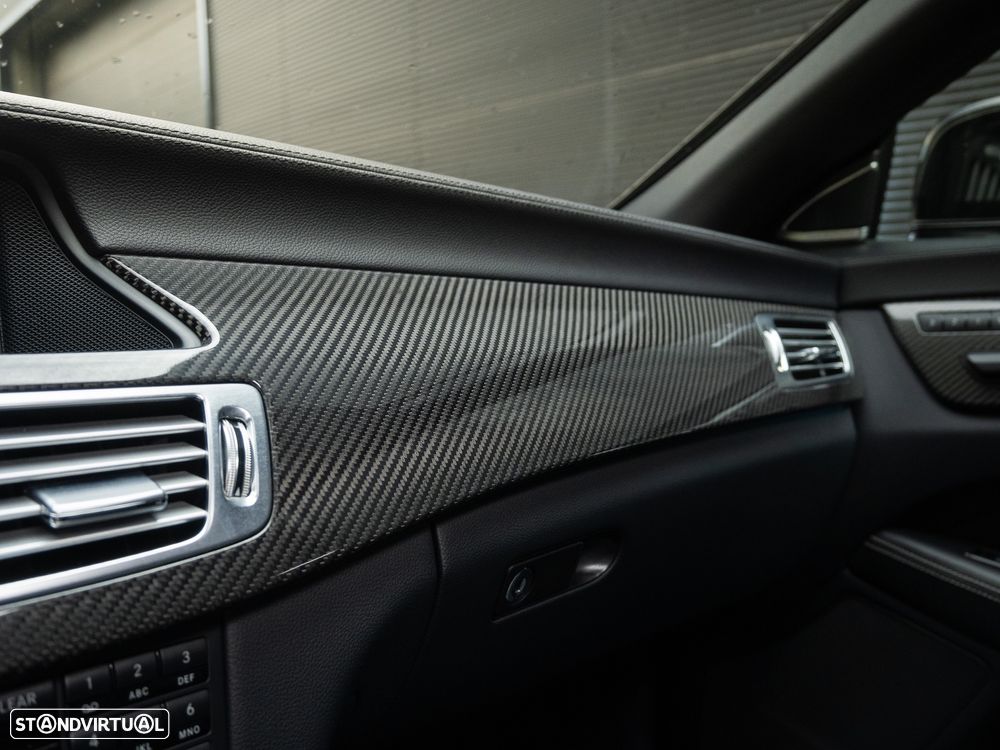 Mercedes-Benz CLS 63 AMG S Shooting Brake 4-Matic - 36