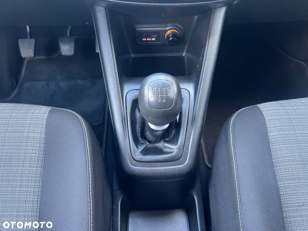 Kia Venga 1.4 CVVT Attract - 26