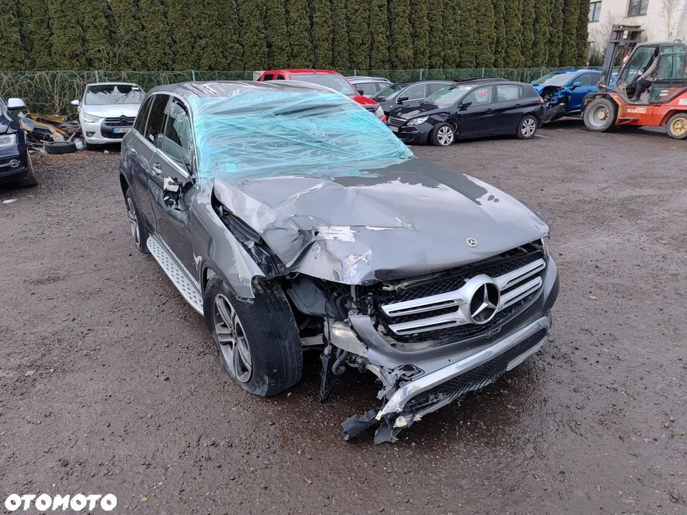 Mercedes-Benz GLC - 10