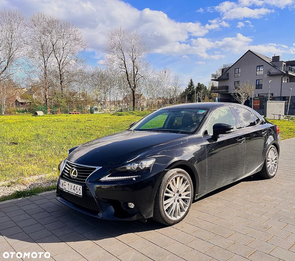 Lexus IS 200t Elite - 4