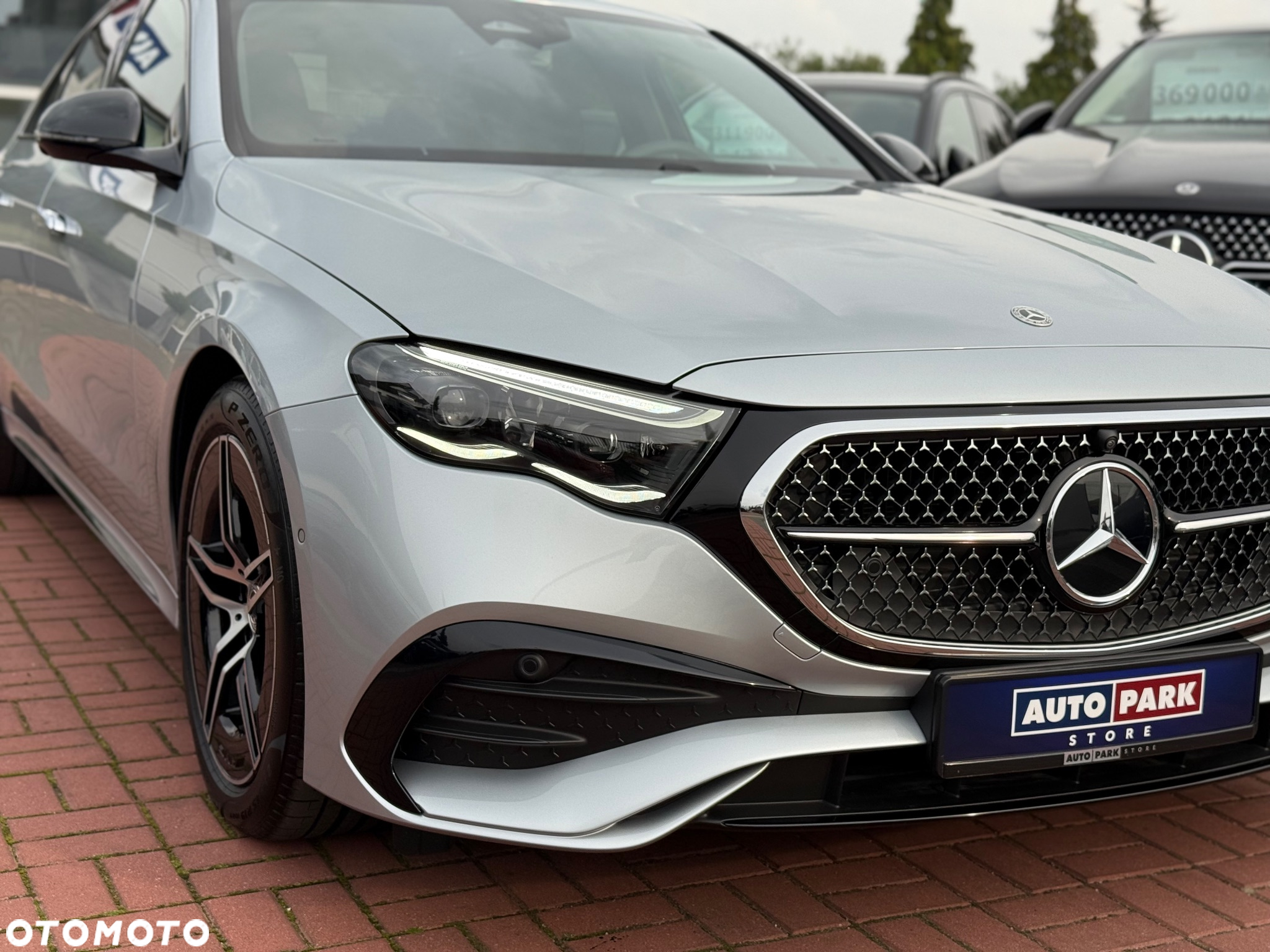 Mercedes-Benz Klasa E 200 mHEV 4-Matic AMG 9G-Tronic - 27
