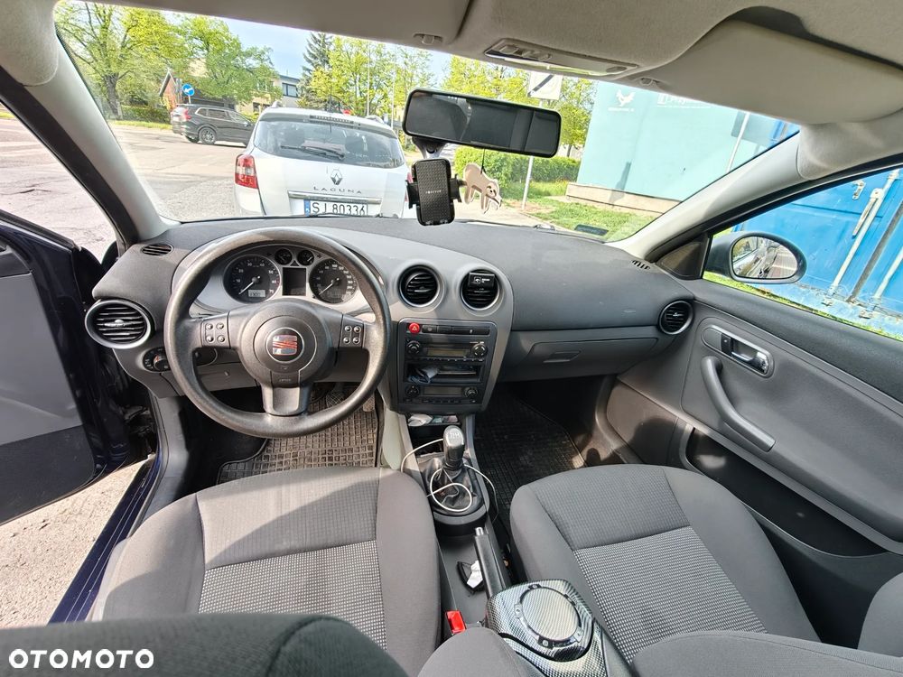 Seat Ibiza SC 1.4 16V Reference - 8