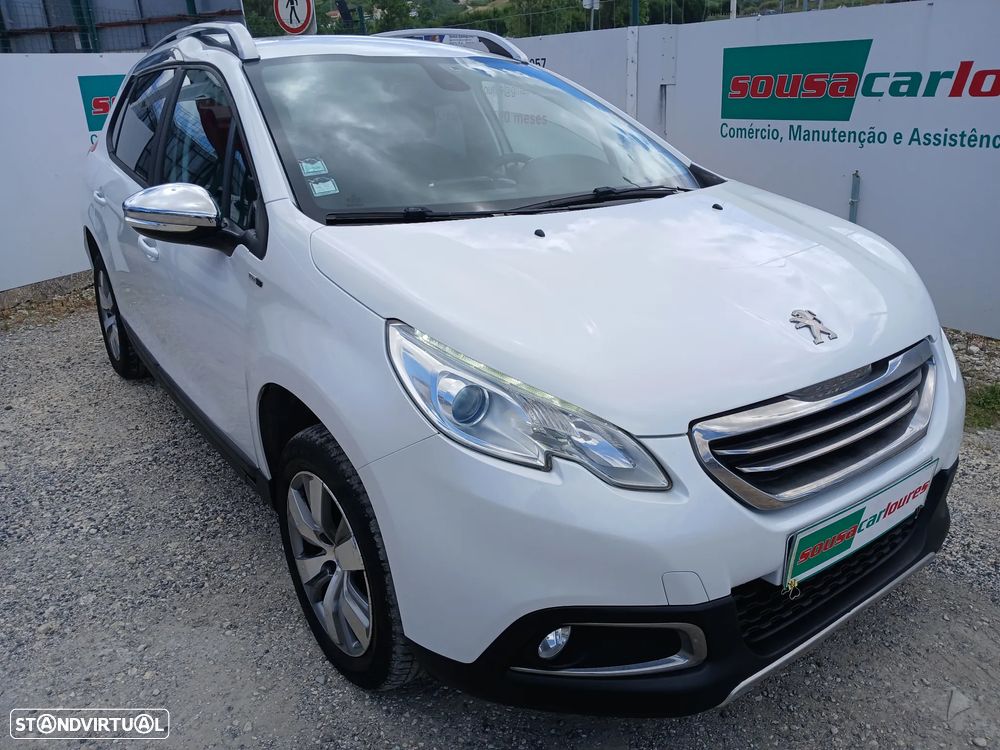 Peugeot 2008 1.2 PureTech Style - 4