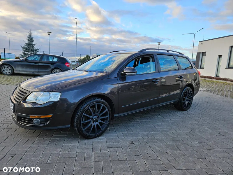 Volkswagen Passat - 13