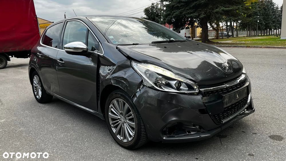 Peugeot 208 PureTech 110 Stop & Start EAT6 Allure - 4