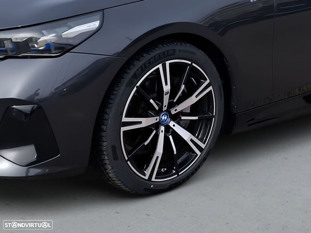 BMW i5 eDrive40 Pack Desportivo M - 15
