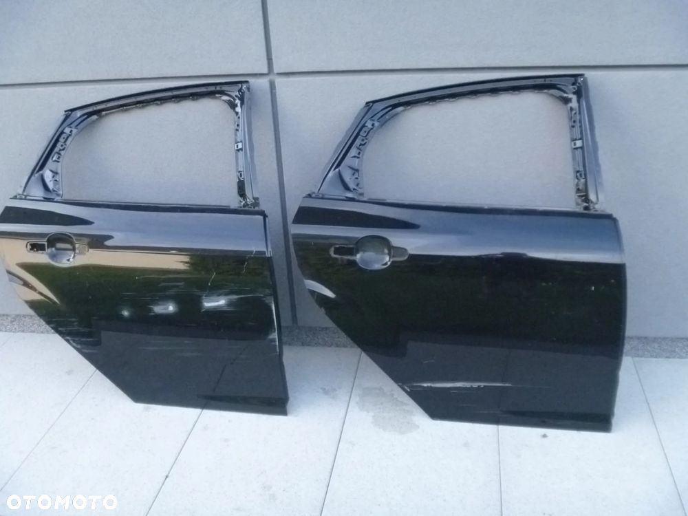 FORD FOCUS MK3 SEDAN HB DRZWI TYLNE PRAWE - 14