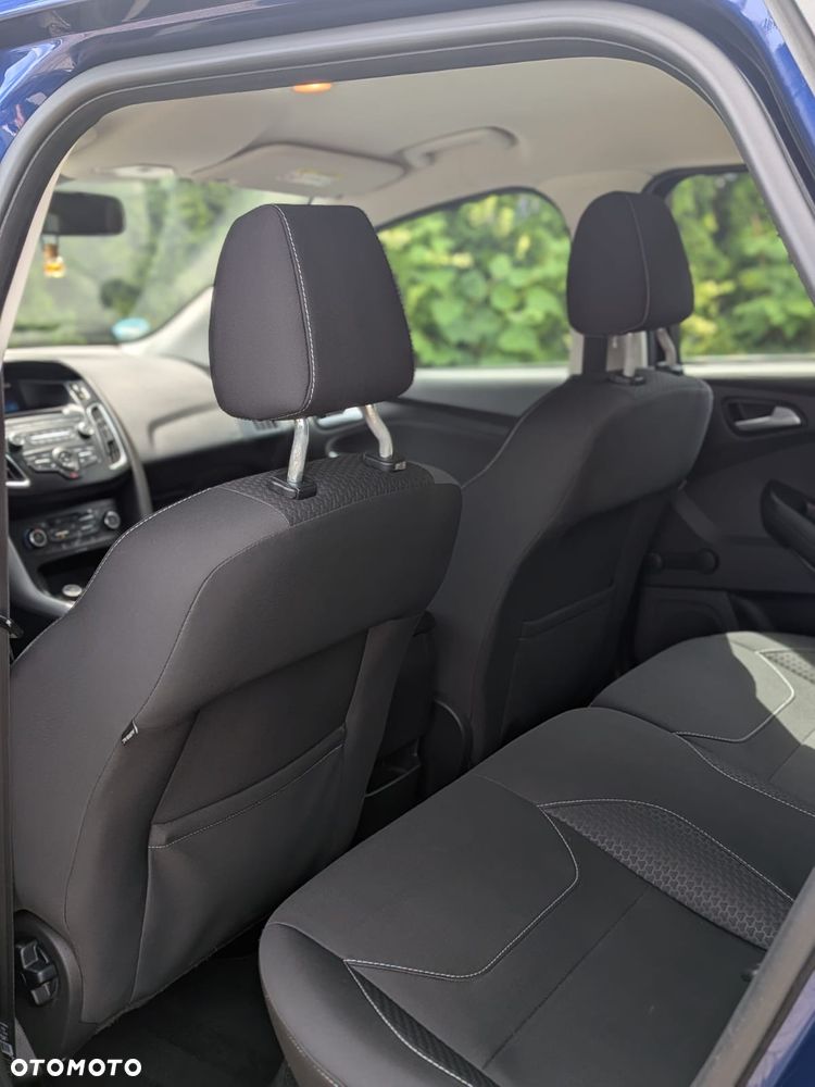 Ford Focus SW - 11