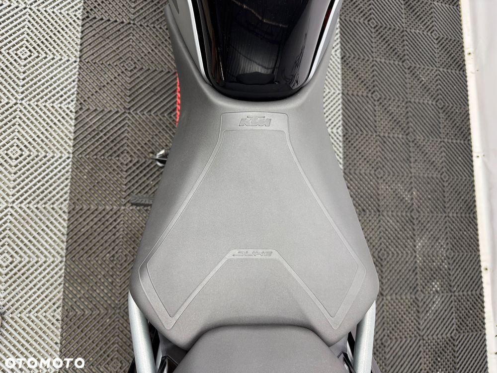 KTM Duke - 20