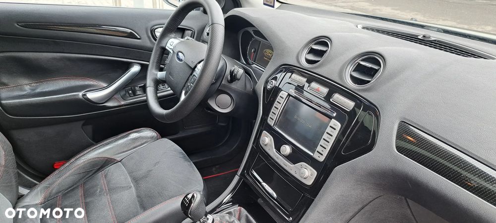Ford Mondeo SW 2.5 Titanium S - 21