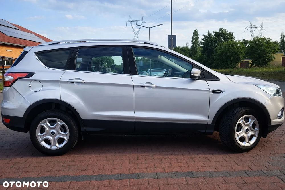 Ford Kuga 1.5 EcoBoost FWD Edition ASS MMT6 - 3