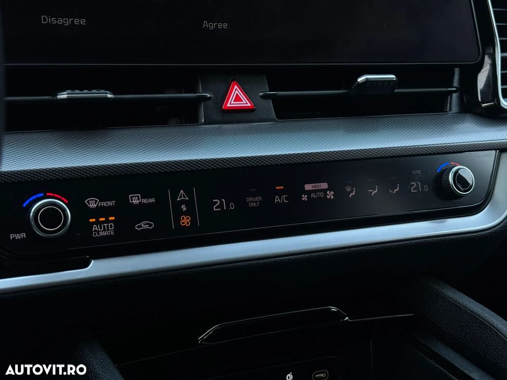 Kia Sportage 1.6 T-GDI PHEV 6AT 4x4 GT Line - 22