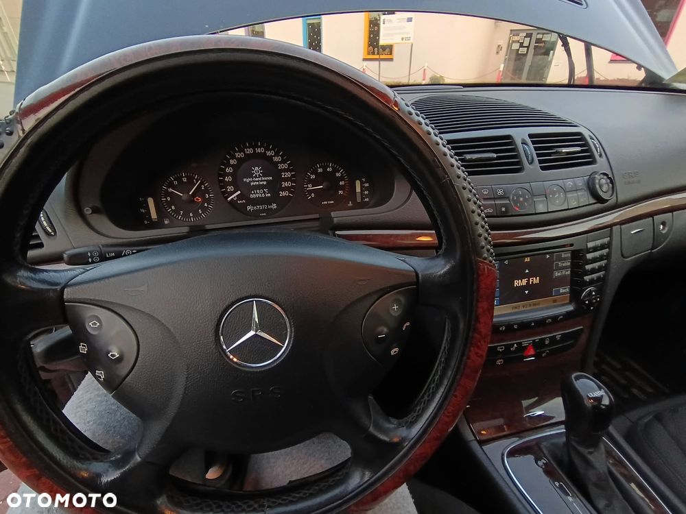 Mercedes-Benz Klasa E 200 Kompressor Automatik Classic - 8