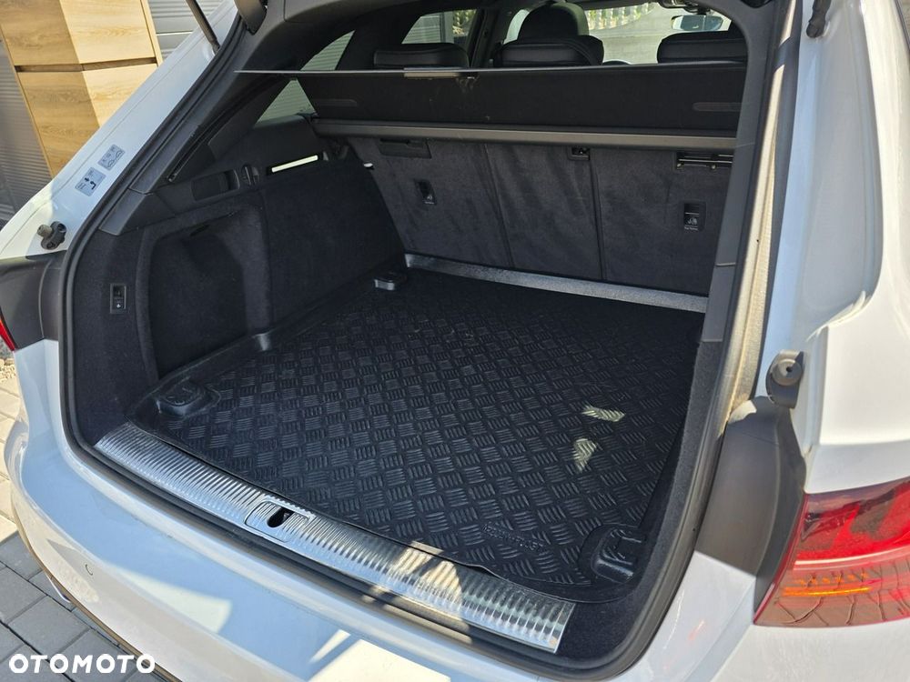 Audi A4 Avant 40 TDI S Line S tronic - 10