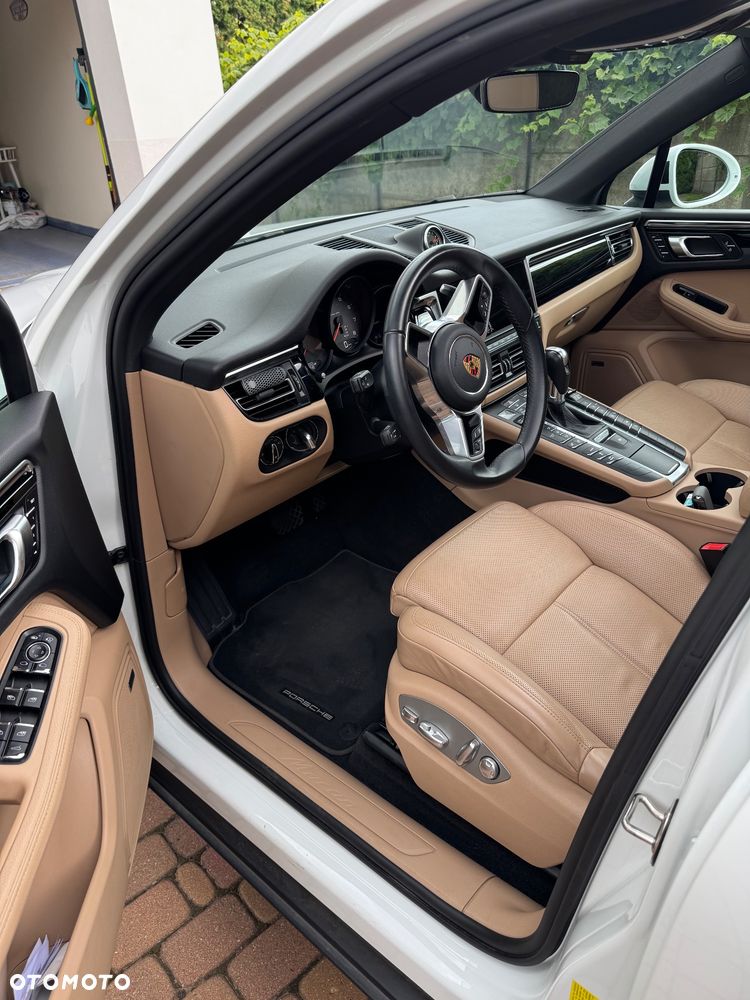Porsche Macan Standard - 8